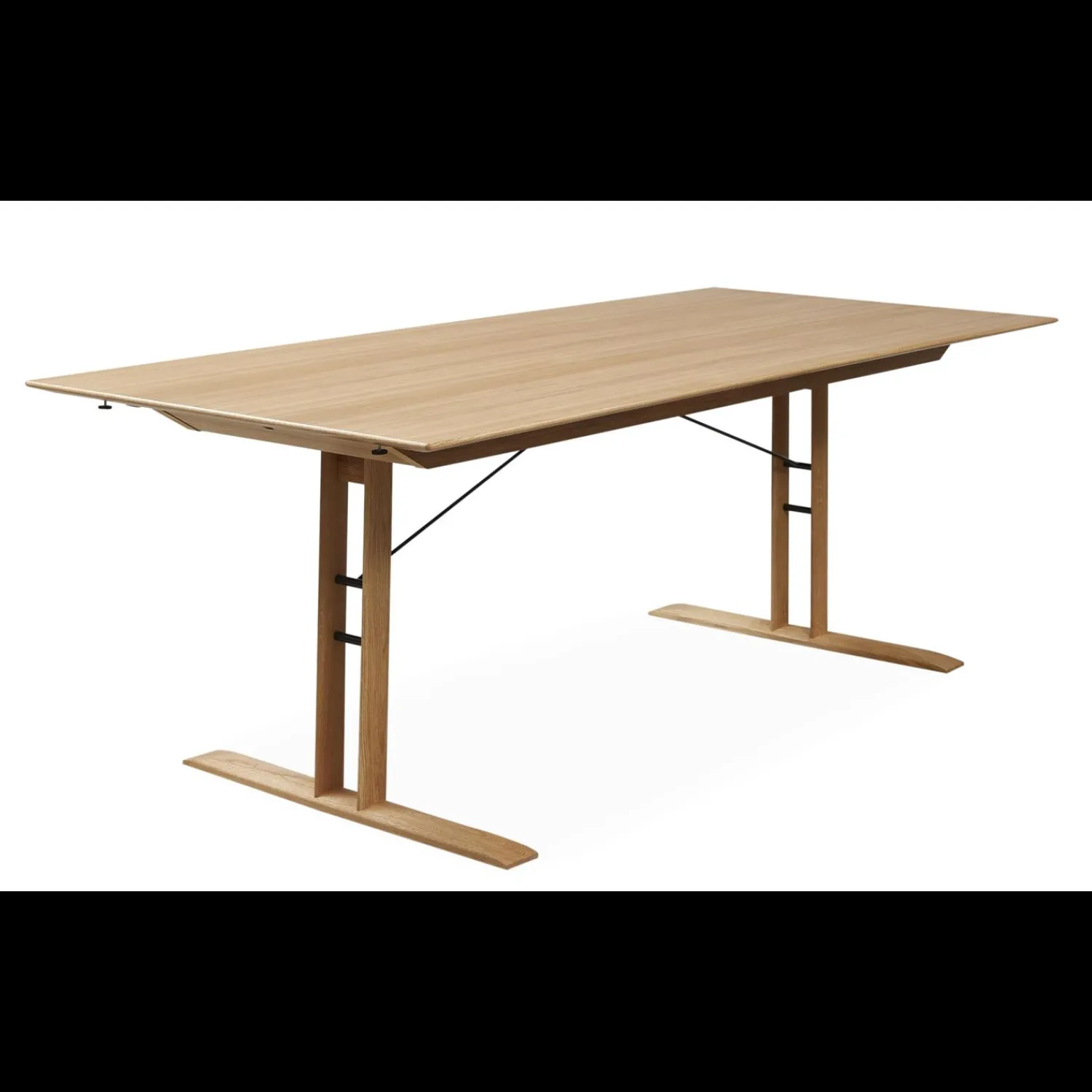 New ILVA Arrow Spisebord 220 x 95 x 75 cm