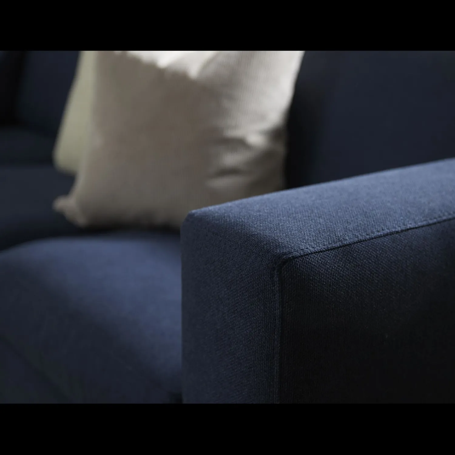 Online ILVA FLEX sofa med pufafslutning