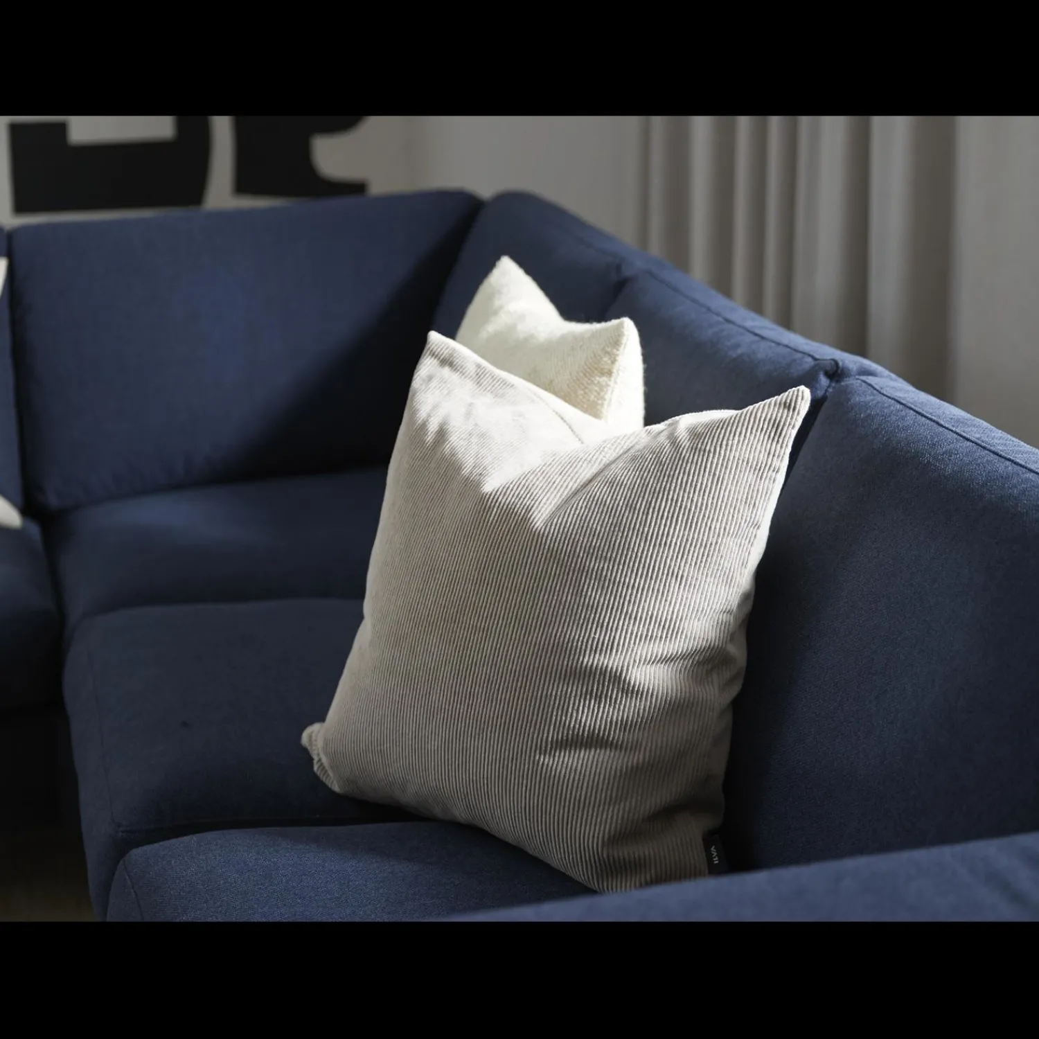 Online ILVA FLEX sofa med pufafslutning