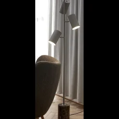 Hot ILVA Pablo Gulvlampe 154 x 15 cm