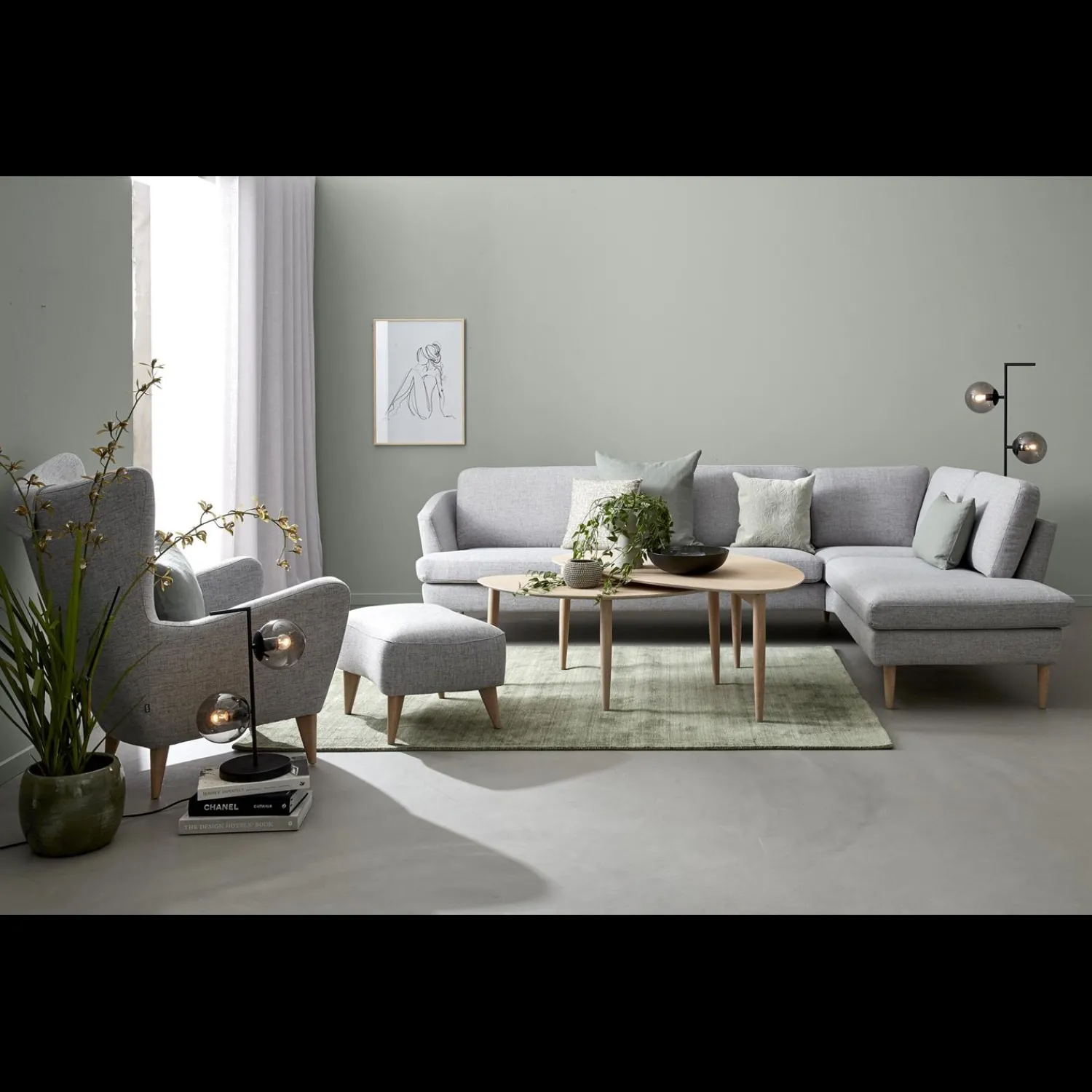 ILVA Pearl Gulvlampe 154 x 18 cm